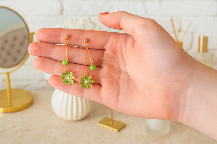 Green Daisy Drops
