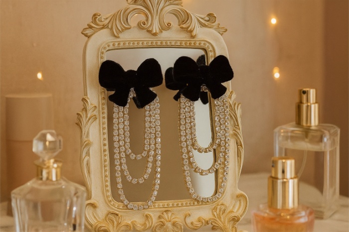 Velvet Glam Bow Drops