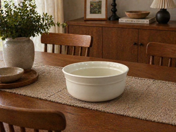 Classic Cream Ceramic Bowl – Timeless Kitchen Essential