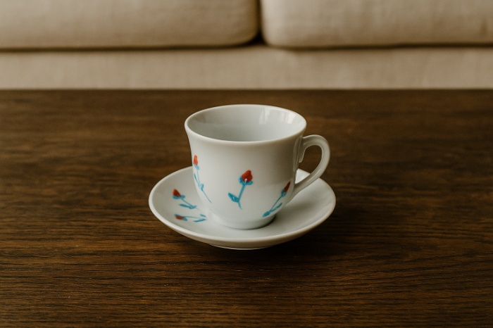 Bloom Touch – Hand-Decorated Mug & Saucer