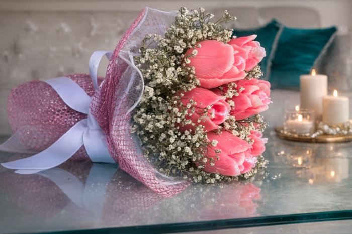 Blush Tulip Candle Bouquet