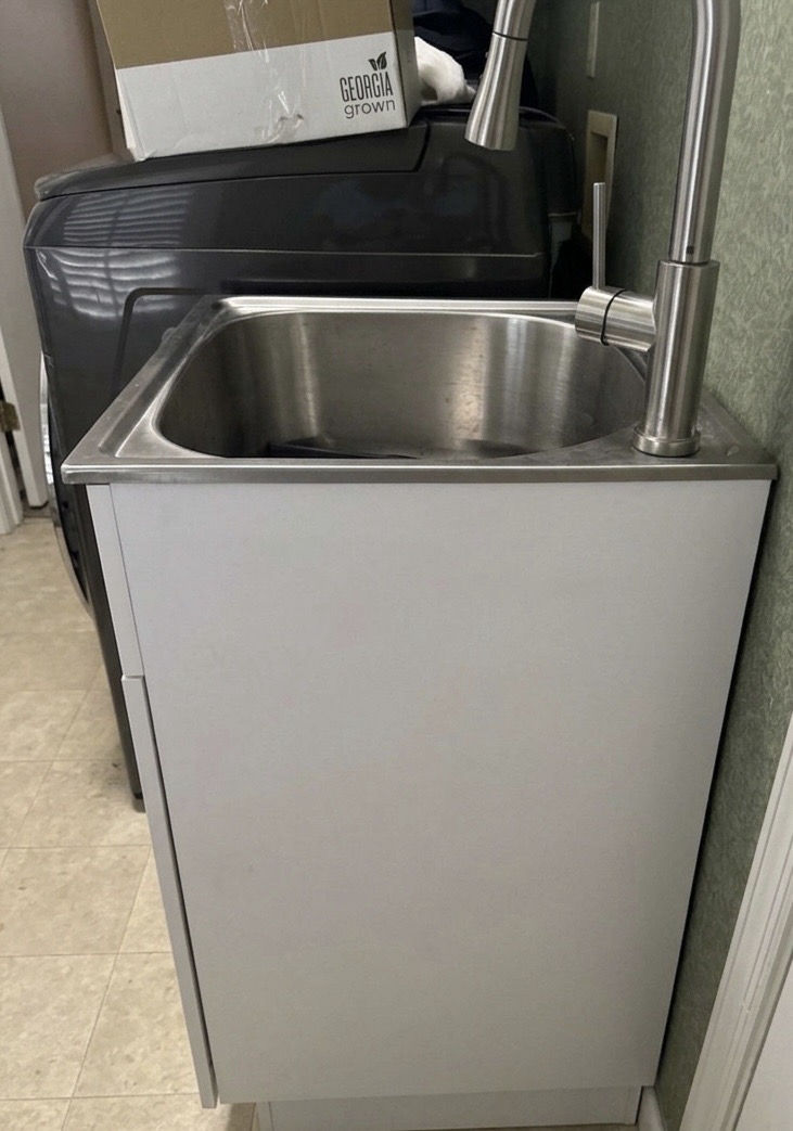 Cindy vanity — Cesar Barron