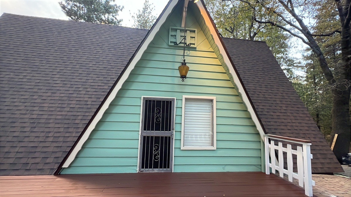 Exterior House Painting & Restoration Lake Arrowhead ca — Ricardo Méndez Ortega