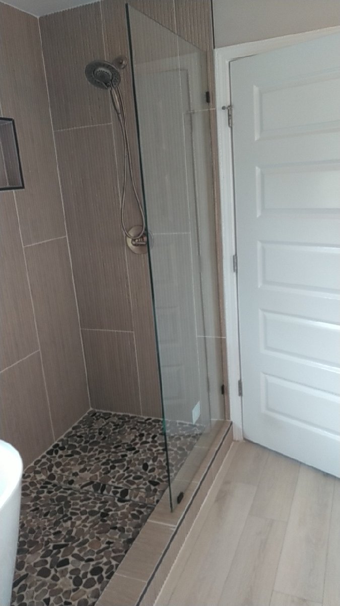 fixed glass shower panel — George Faulk 