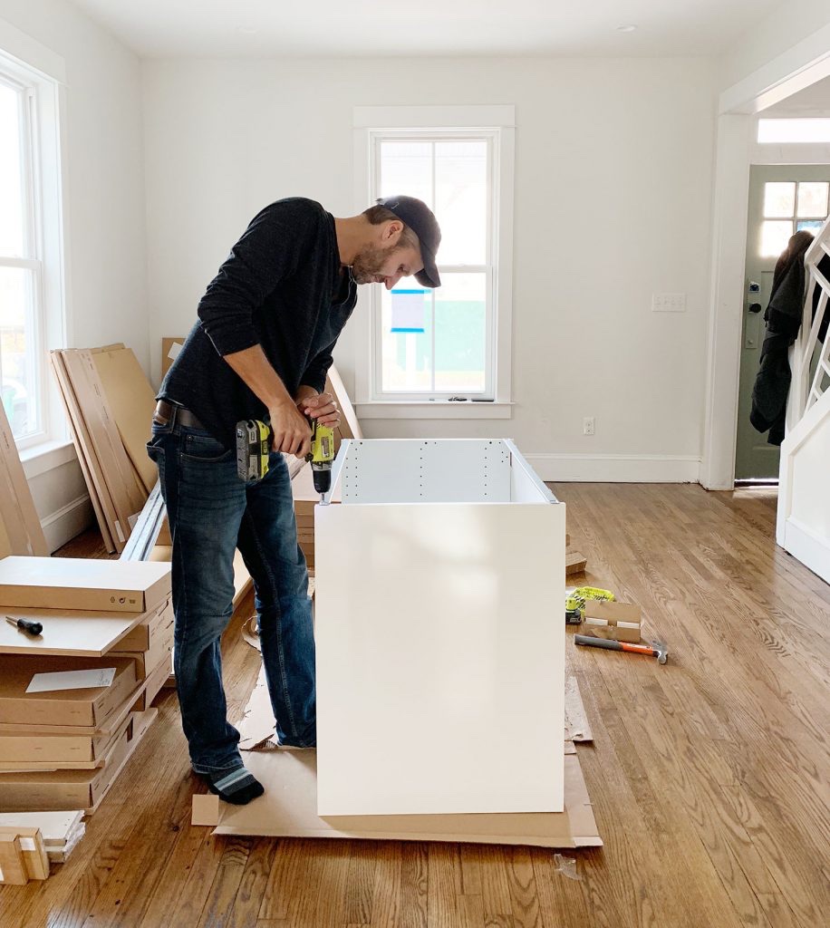 KITCHEN REMODELING / CABINET ASSEMBLY & INSTALLATION — Rigo Benitez
