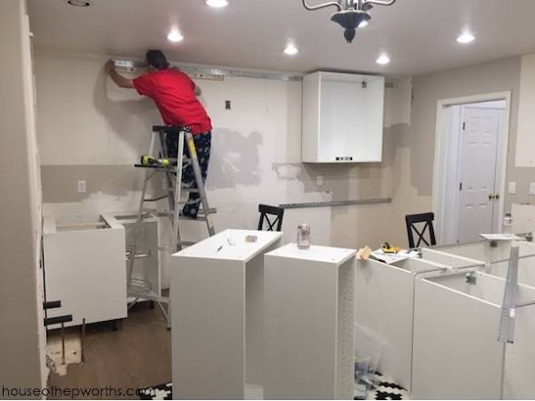 KITCHEN REMODELING / CABINET ASSEMBLY & INSTALLATION — Rigo Benitez