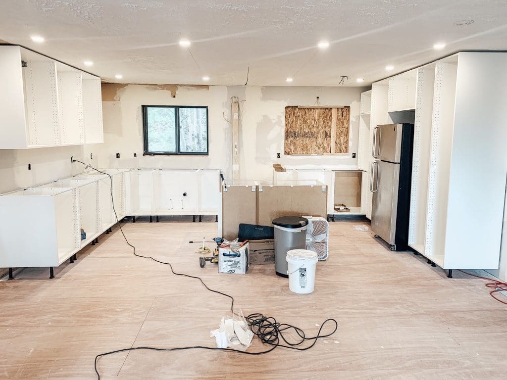 KITCHEN REMODELING / CABINET ASSEMBLY & INSTALLATION — Rigo Benitez