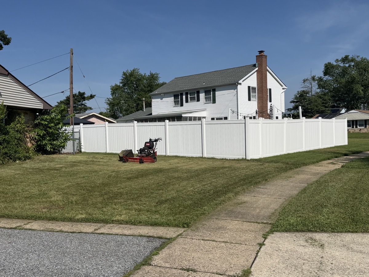 Landscaping in Burlington County, New Jersey, United States by Platinum Green — Platinum Green’s Yard work (5 of 16)