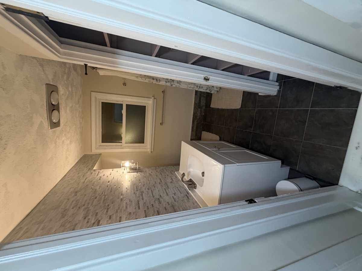whole house — Micael Oliveira 