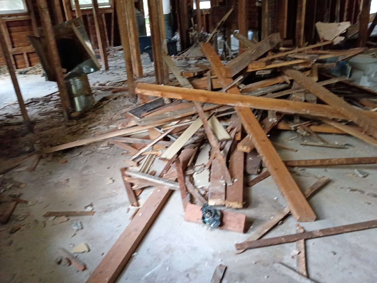 house clean out — Derrick Garlington