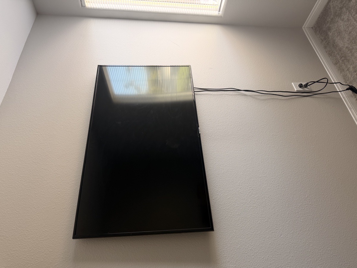 TV Mounting — Dwayne Hewitt
