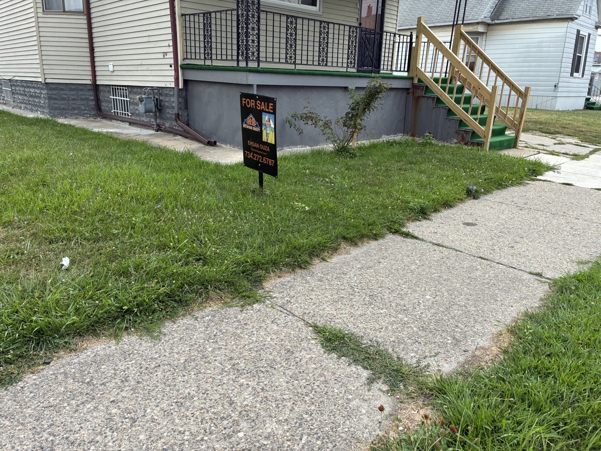 s&h junk removal — ivy simmons