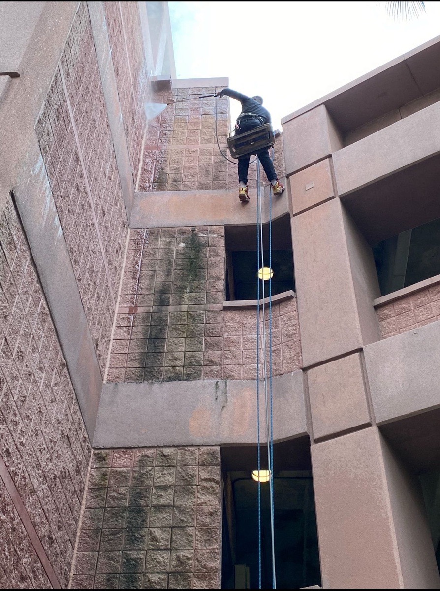 exterior cleaning — High Glass Windows Cleaning 