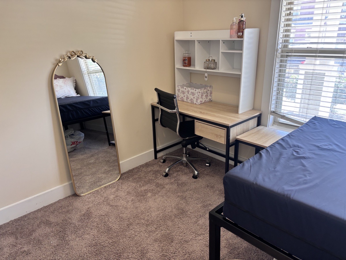 University of Alabama Move In — Nicholas Shunk