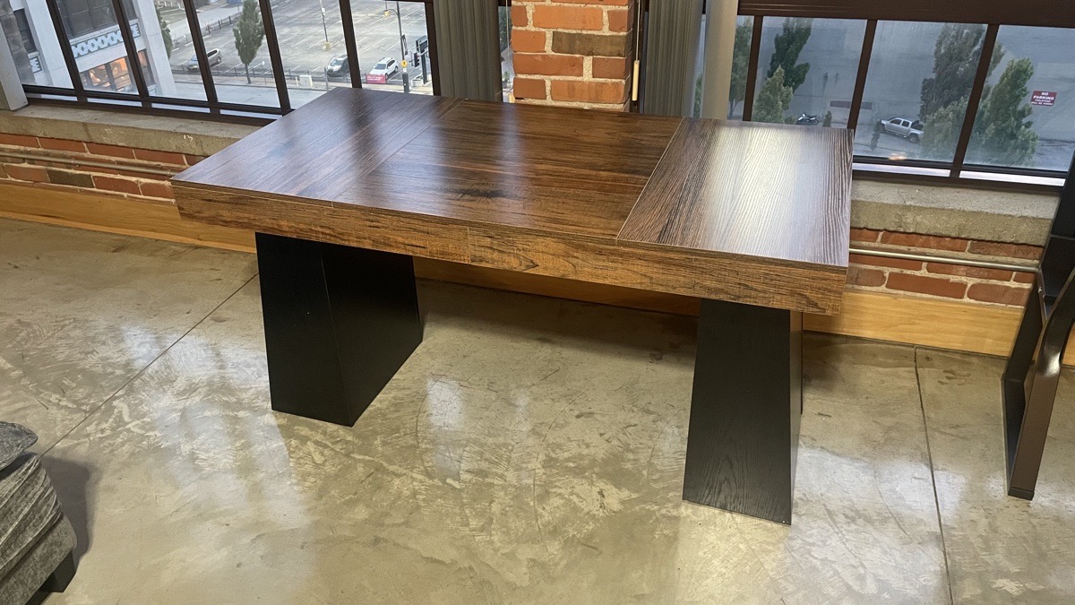 Furniture Assembly — Cartan