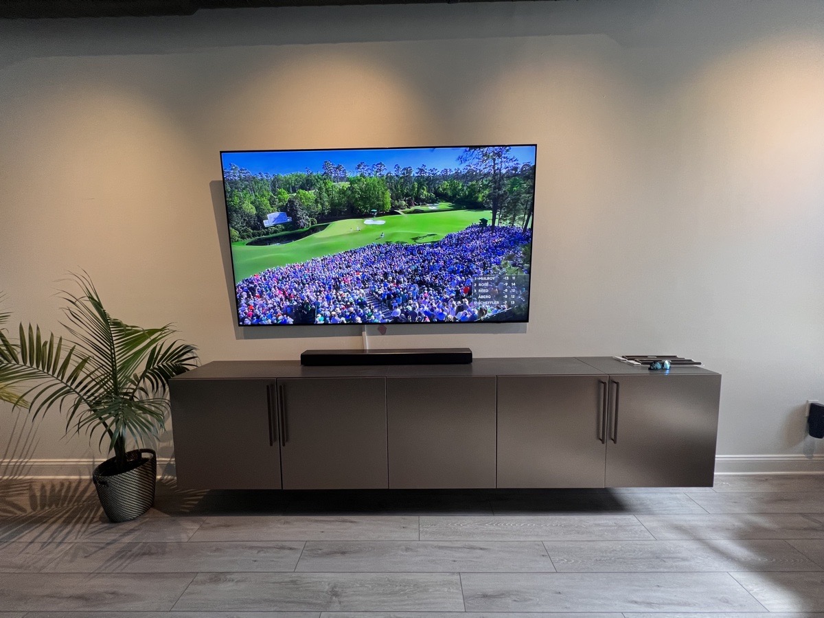Entertainment center — Vladimir Moncada