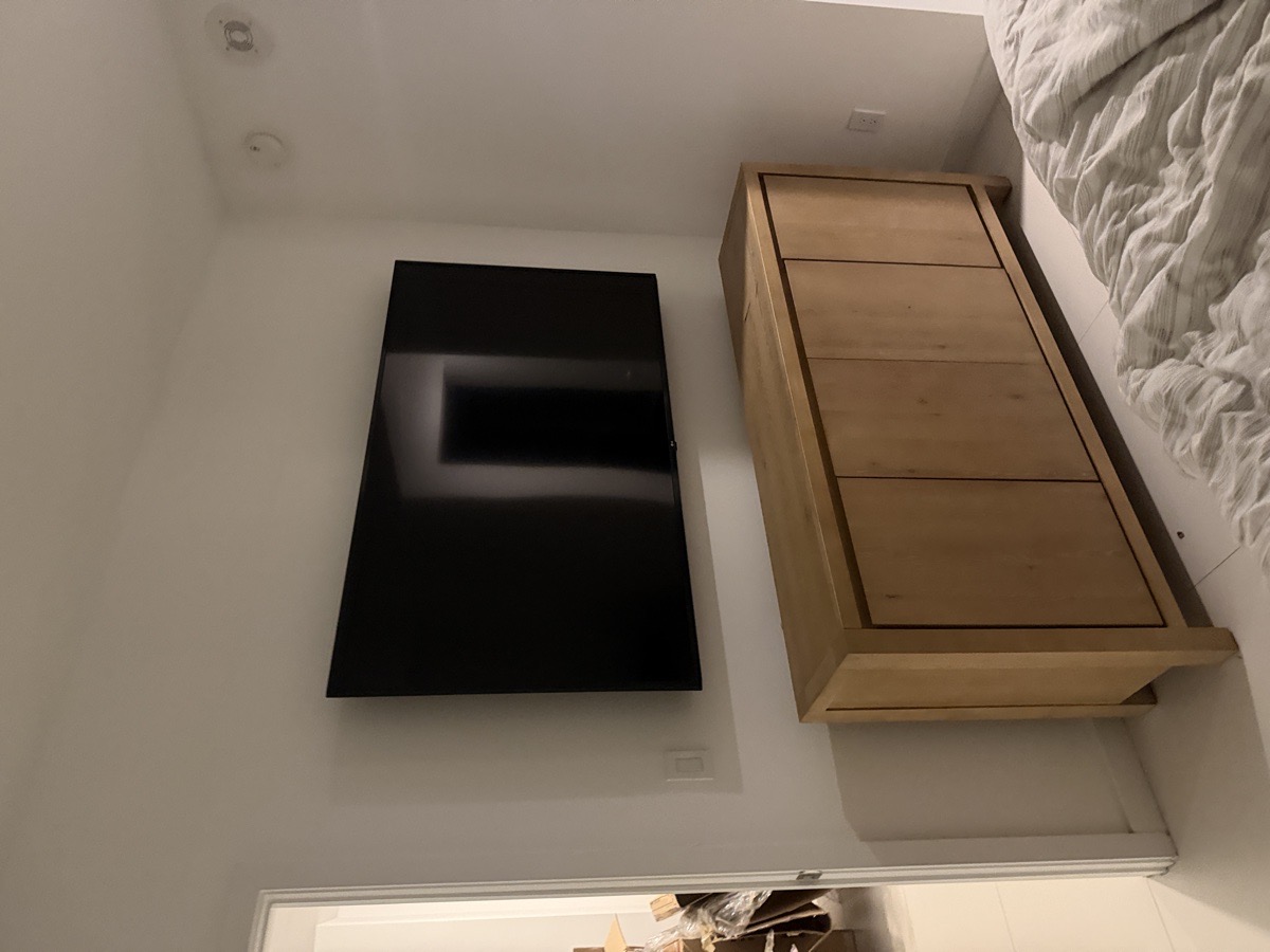 Tv mount — Alexandr