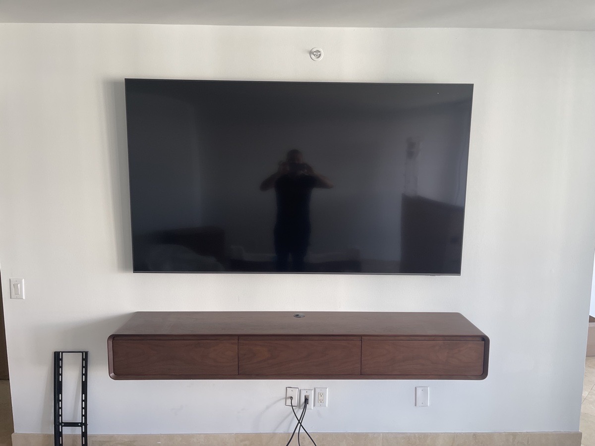 Tv mount — Alexandr