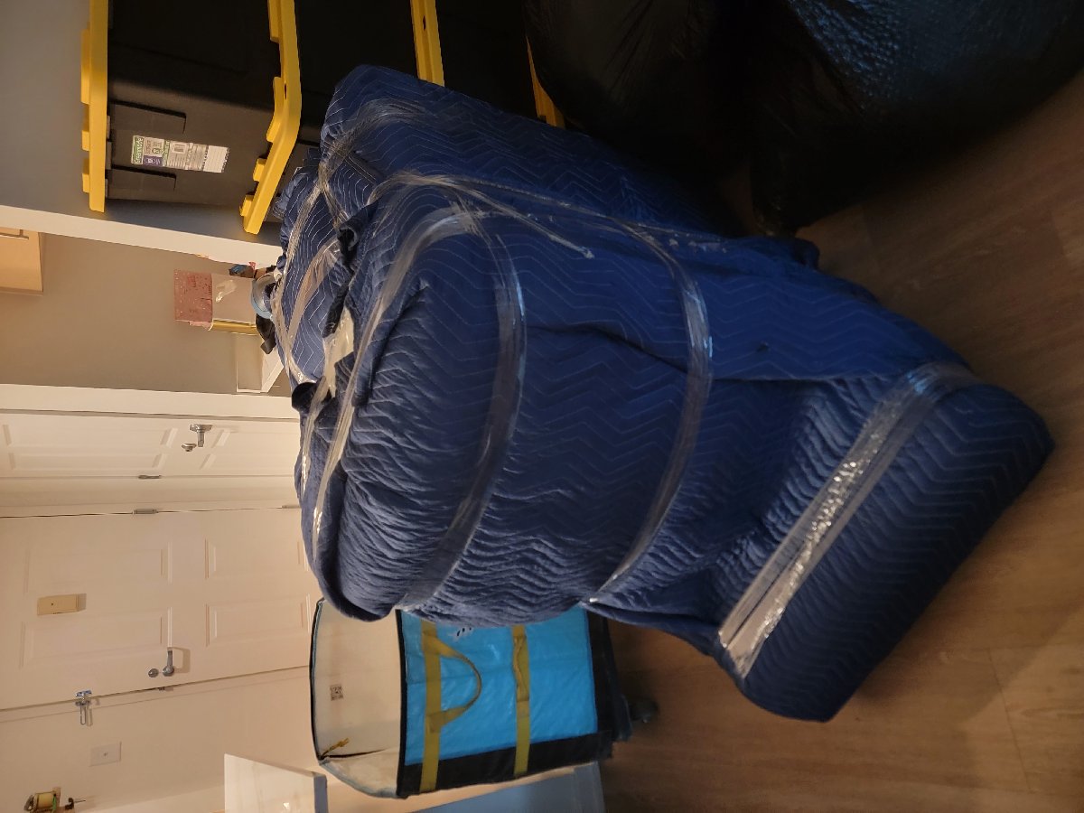 Professional Movers – Loading, Packing & Furniture Protection — Juan Alberto Santiago