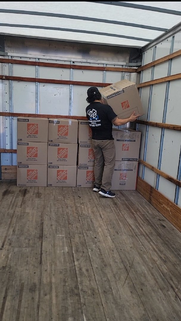 Professional Moving & Furniture Protection — Juan Alberto Santiago