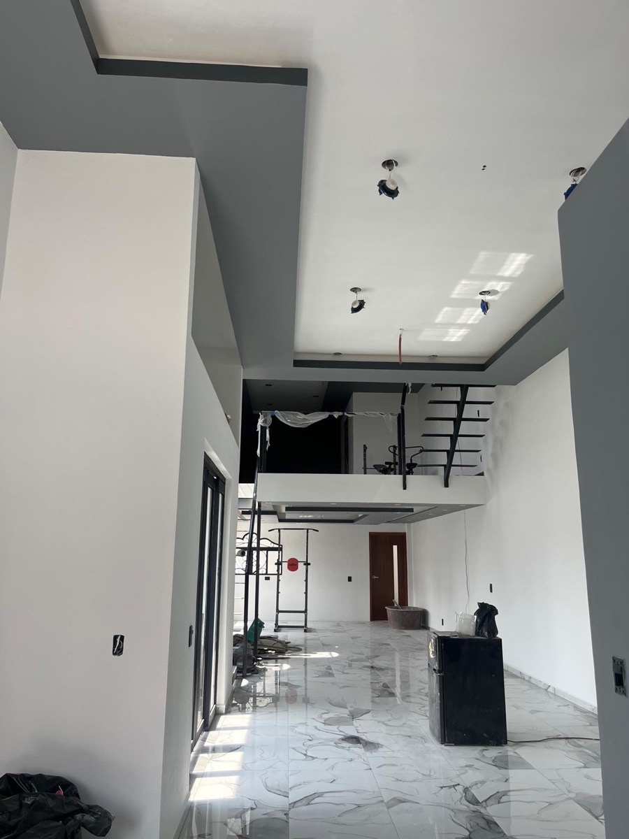 stucco plaster — Omar Castro 