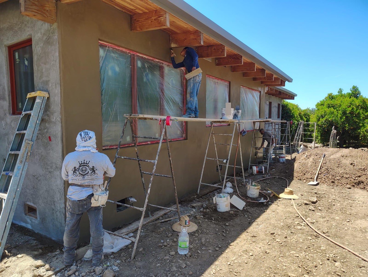 stucco plaster — Omar Castro 