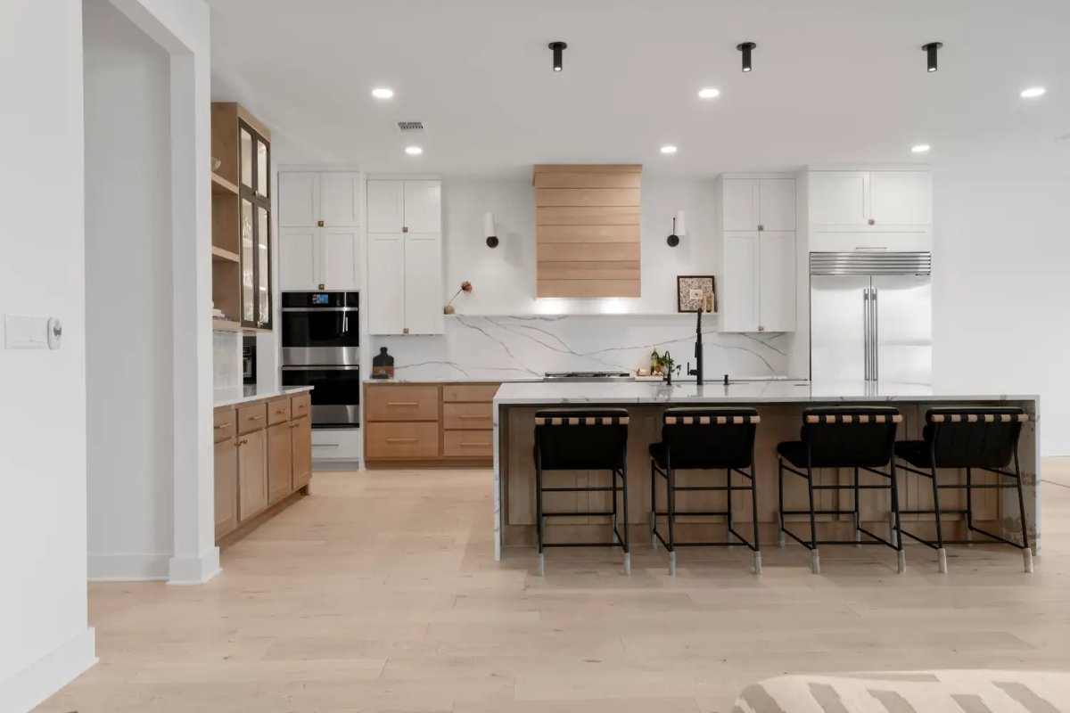 Kitchen Remodeling — Metropolitan Restoration