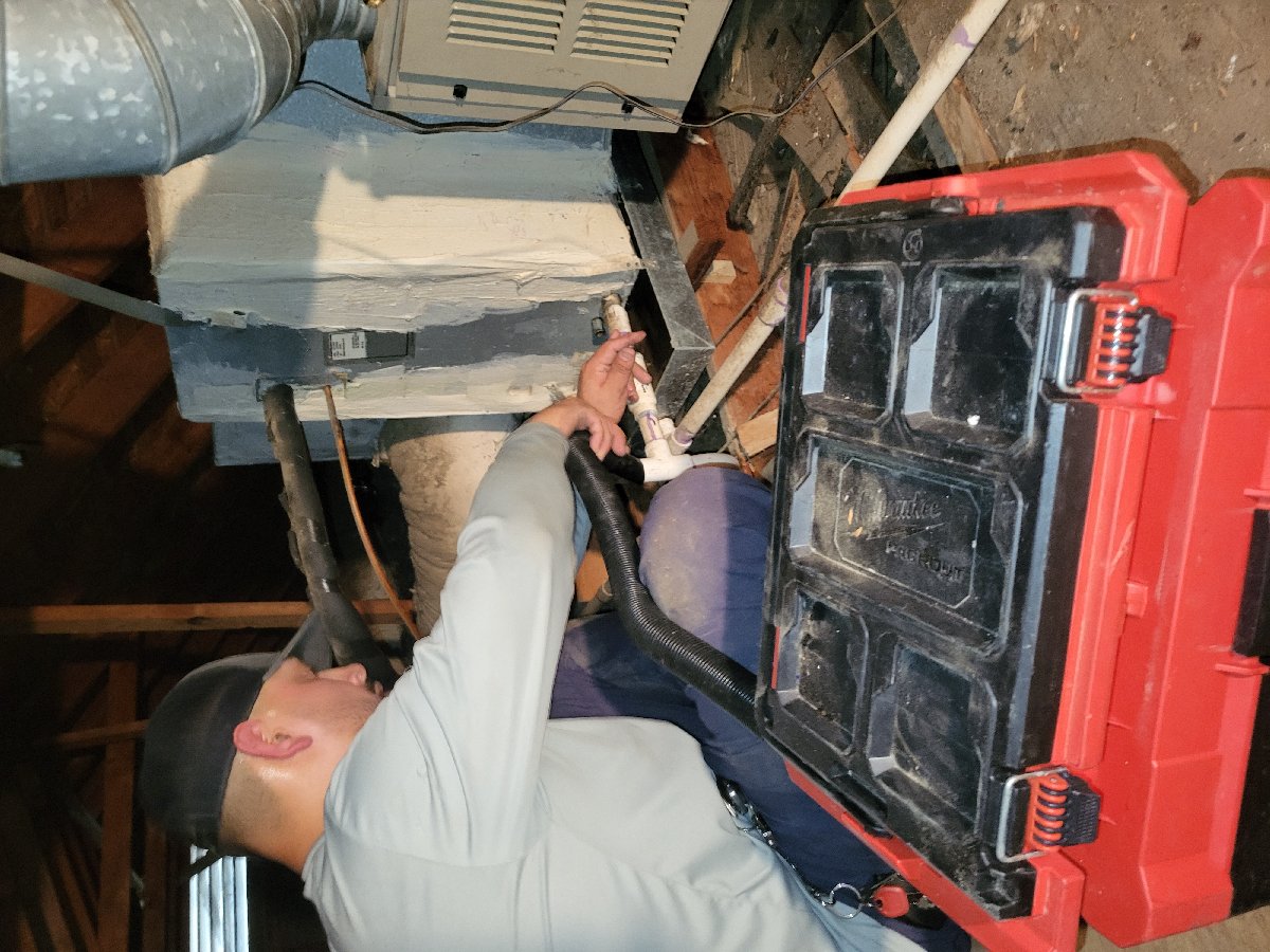 hvac residential — Luis Montes