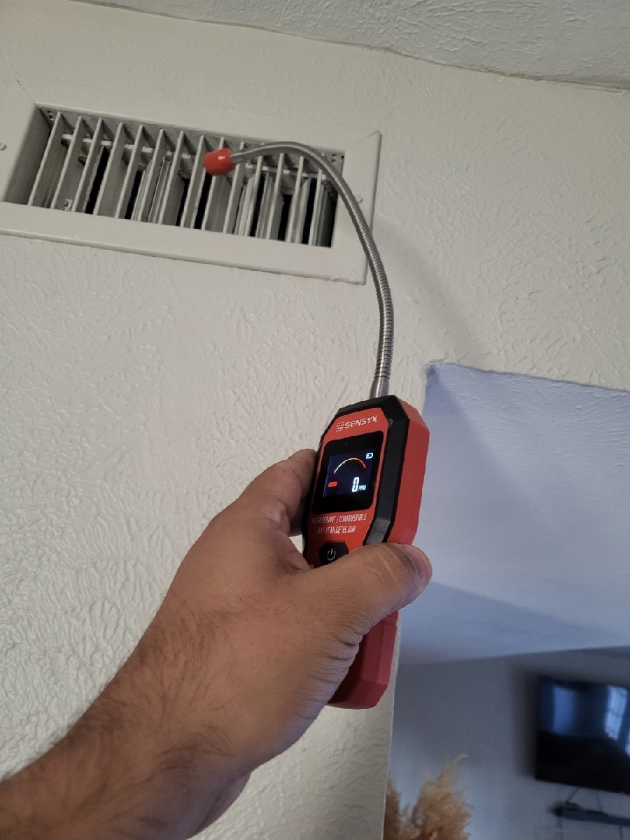 hvac residential — Luis Montes