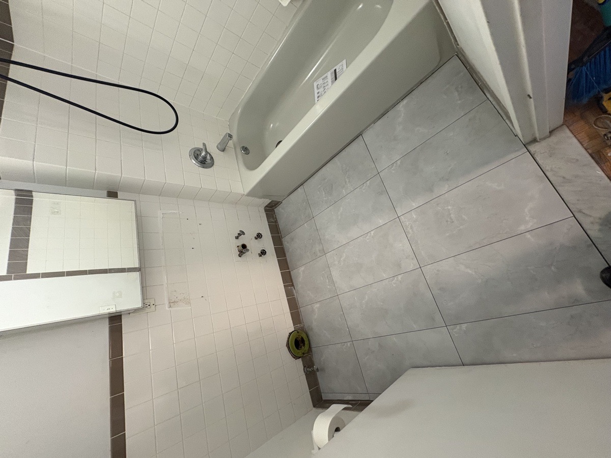 bathroom repair — cesar julio 48