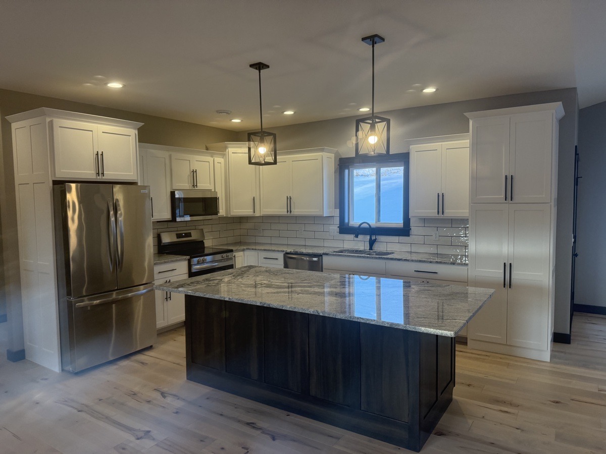 Outdoor kitchen — TA Sunshine Properties