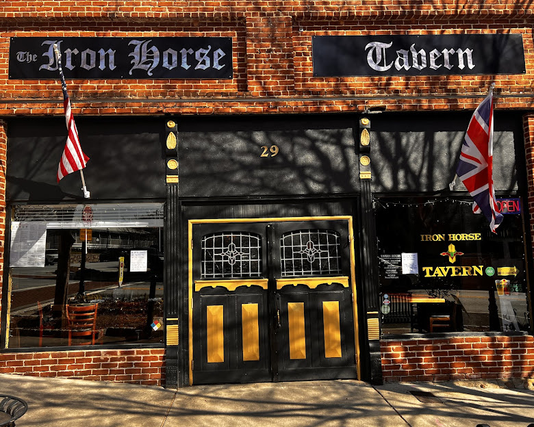 Frank Whitaker iron horse 12/12 9-1 at Iron Horse Tavern