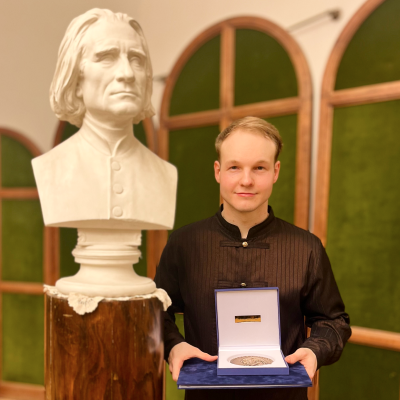 Bertolazzi received “Liszt Grand Prix du Disque” from Liszt Society Budapest