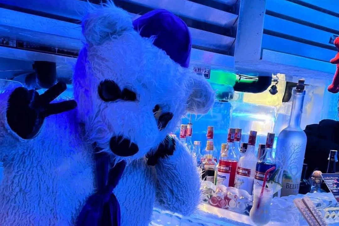 V Lounge & -11 Ice Room Pattaya