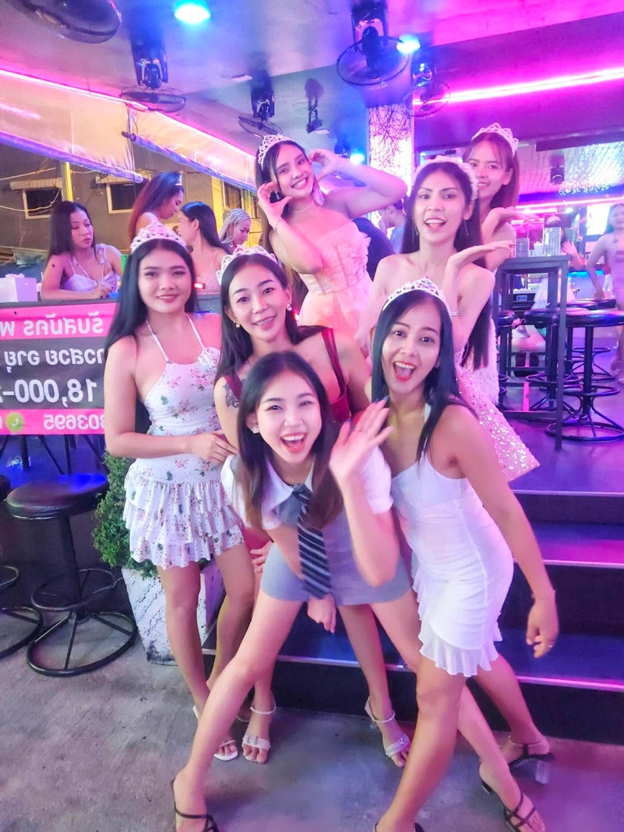 The Black Minou Pattaya