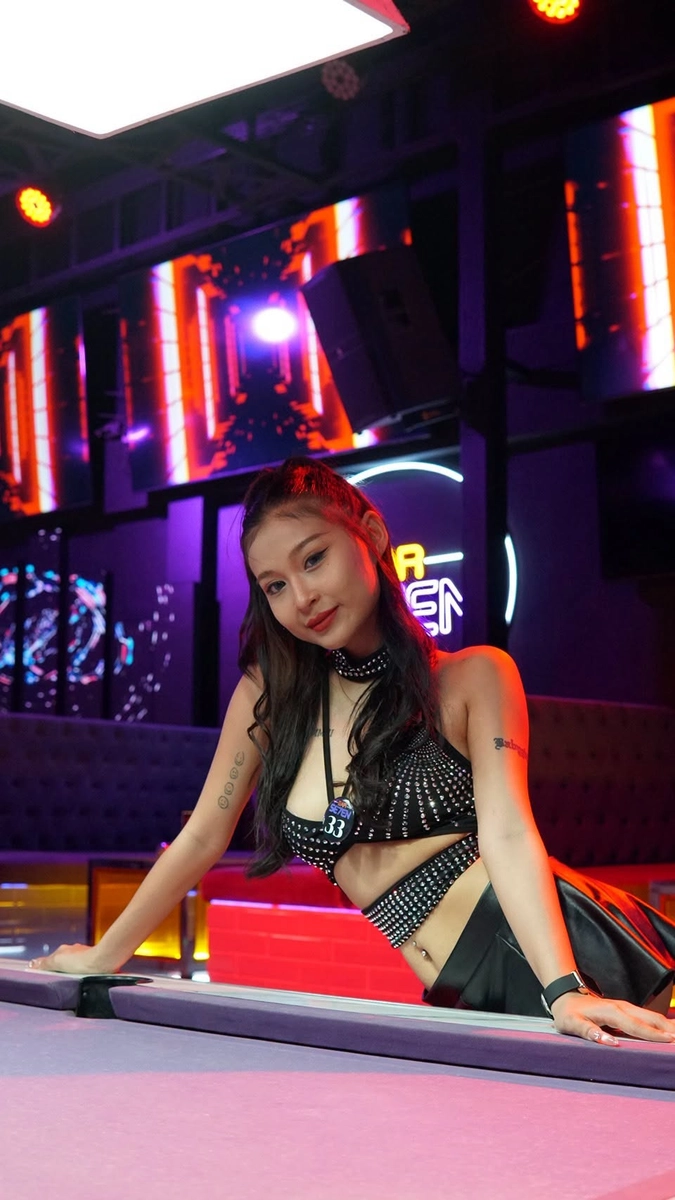 Bar Se7en Pattaya