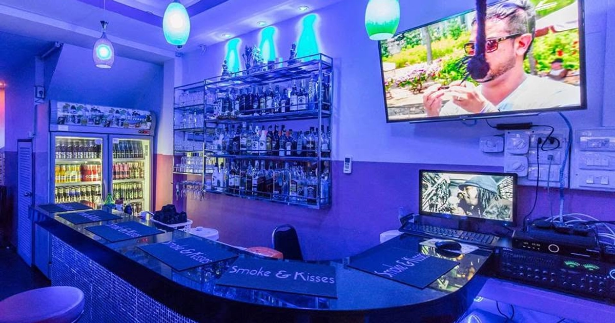 Smoke & Kisses venue photo