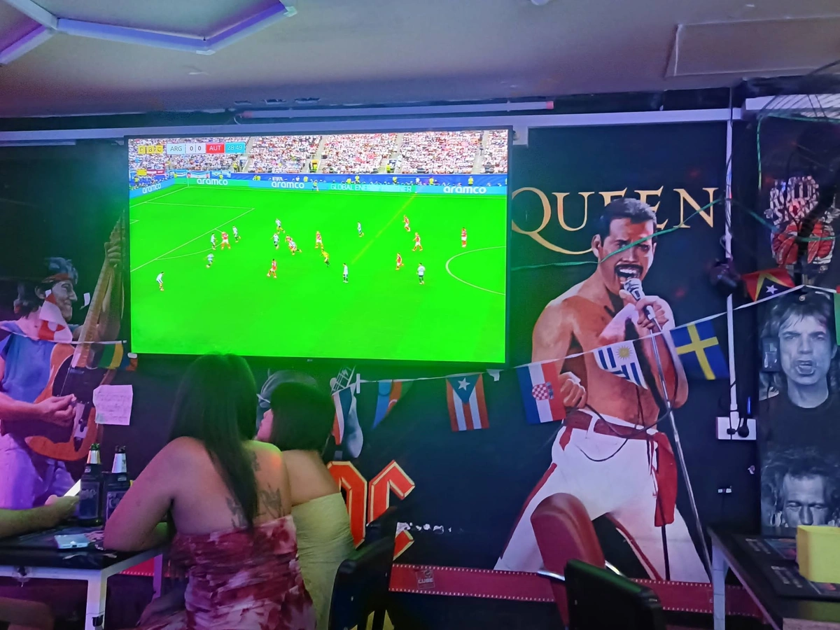 99 Cheers Bar Pattaya