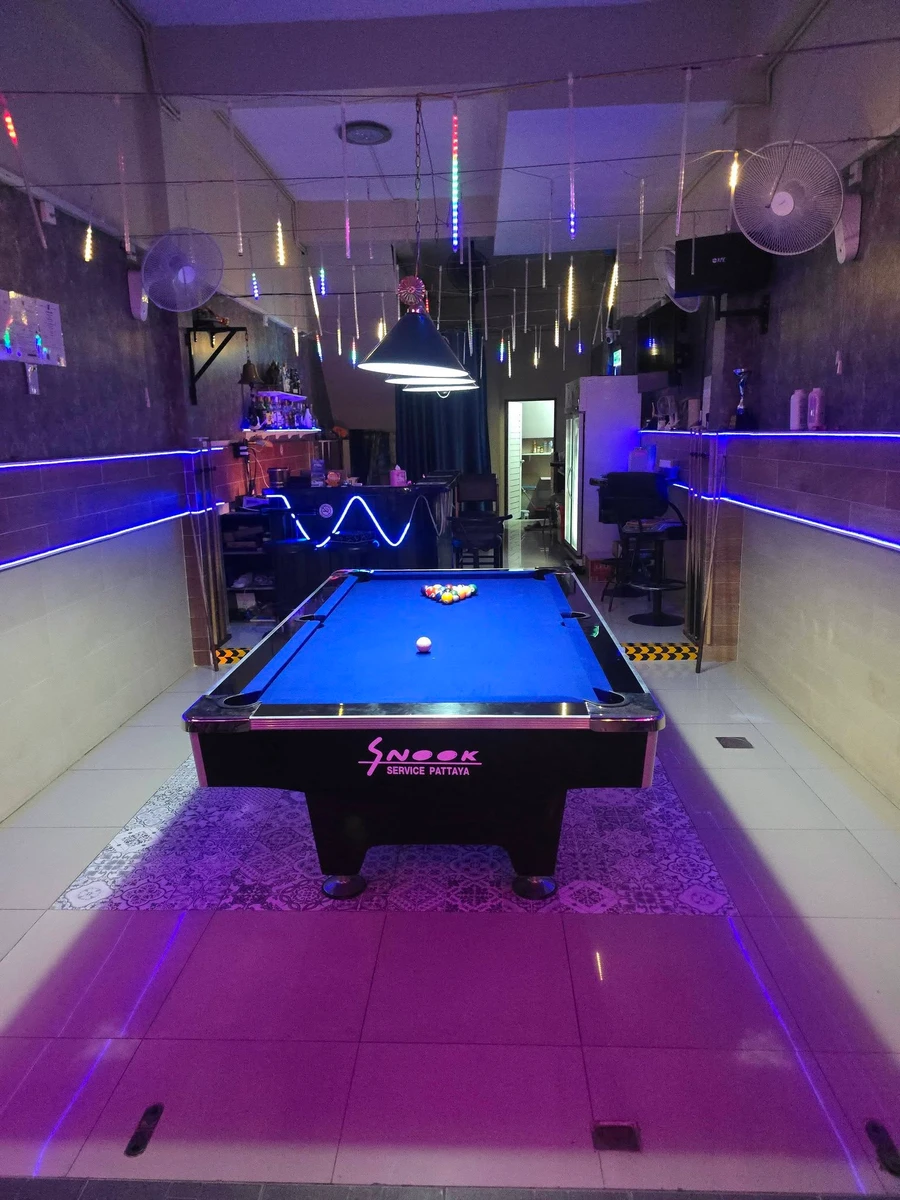 Looki Bar Pattaya