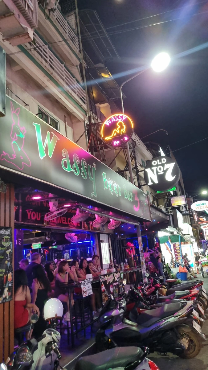 Wassy Beer Bar Pattaya
