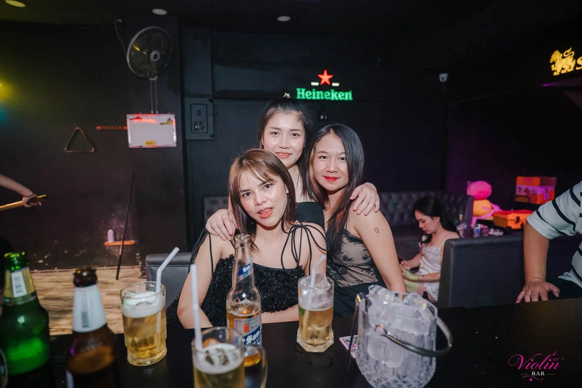 Violin Bar Pattaya