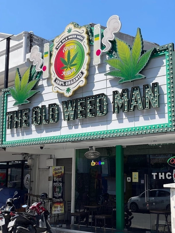 Crazy Weed Man Pattaya