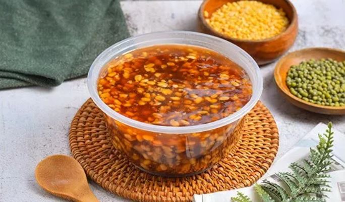 台中東區隱藏版甜品！新光市場必吃「8豆古早味綠豆饌綠豆蒜」