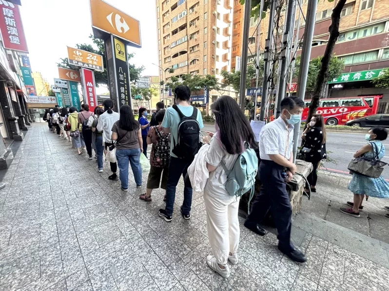 桃園通勤族放心！國道客運5203路線繼續代駛，提供替代方案