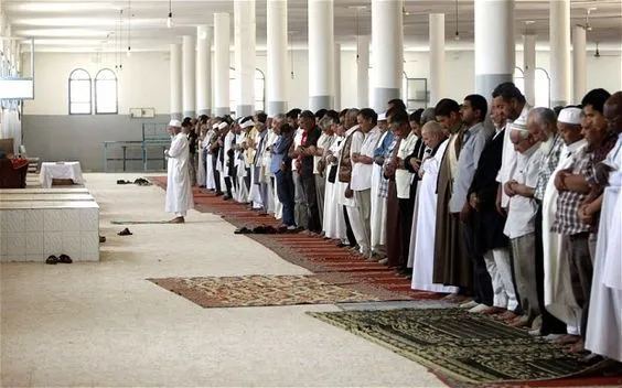 Rüyada Namaz Kıldırmak