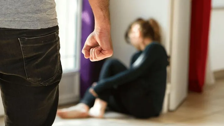 Rüyada Anneyi Dövmek Ne Anlama Gelir? Nasıl Yorumlanır?