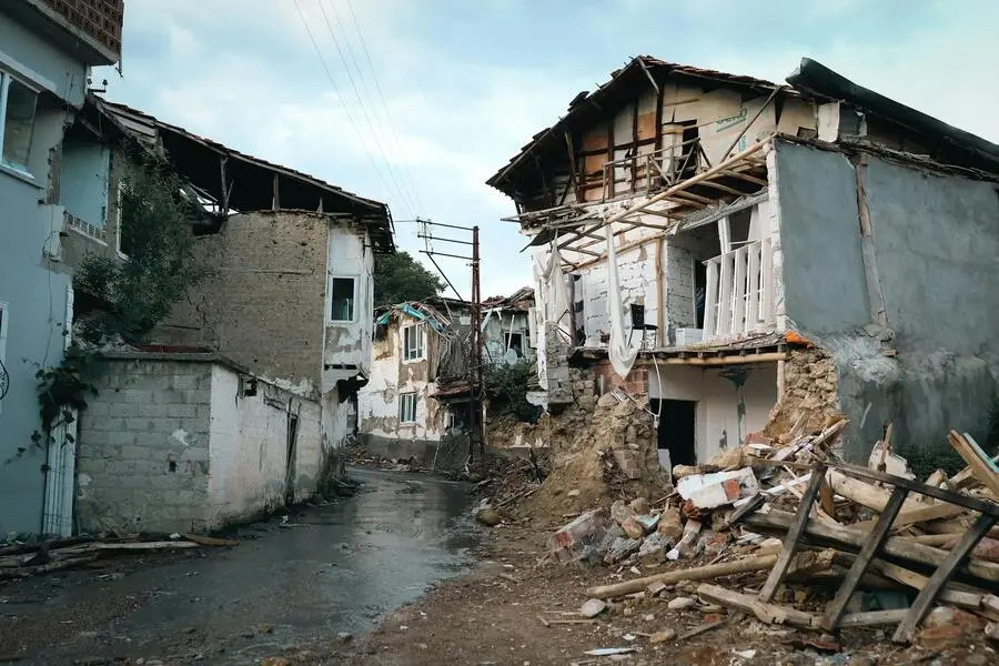 Rüyada Deprem Olduğunu Görmek Ne Anlama Gelir? image