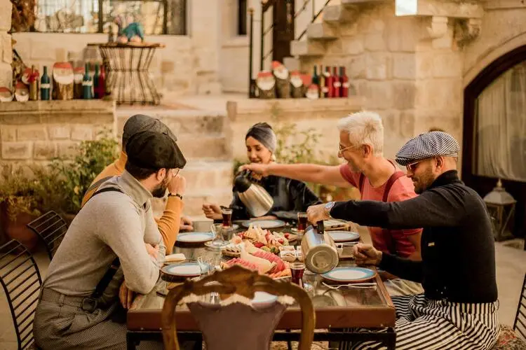 Rüyada Eski Arkadaşını Görmek Ne Anlama Gelir?