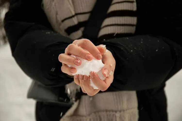 Rüyada Kar Yağdığını Görmek Ne Anlama Gelir? 