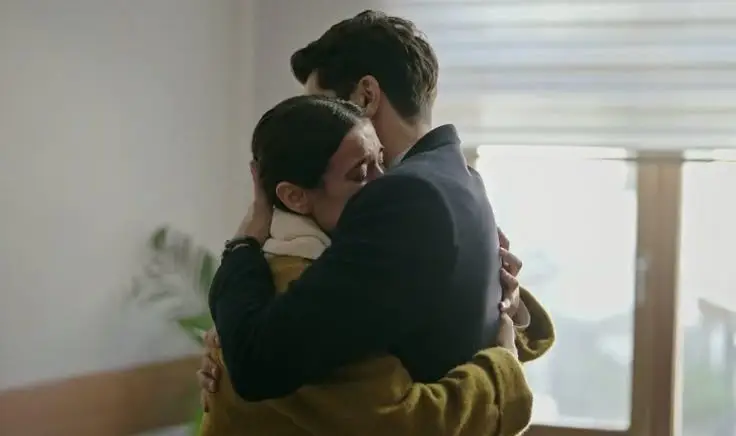 Rüyada Küs Olduğun Biriyle Sarılıp Ağlamak Ne Anlama Gelir?